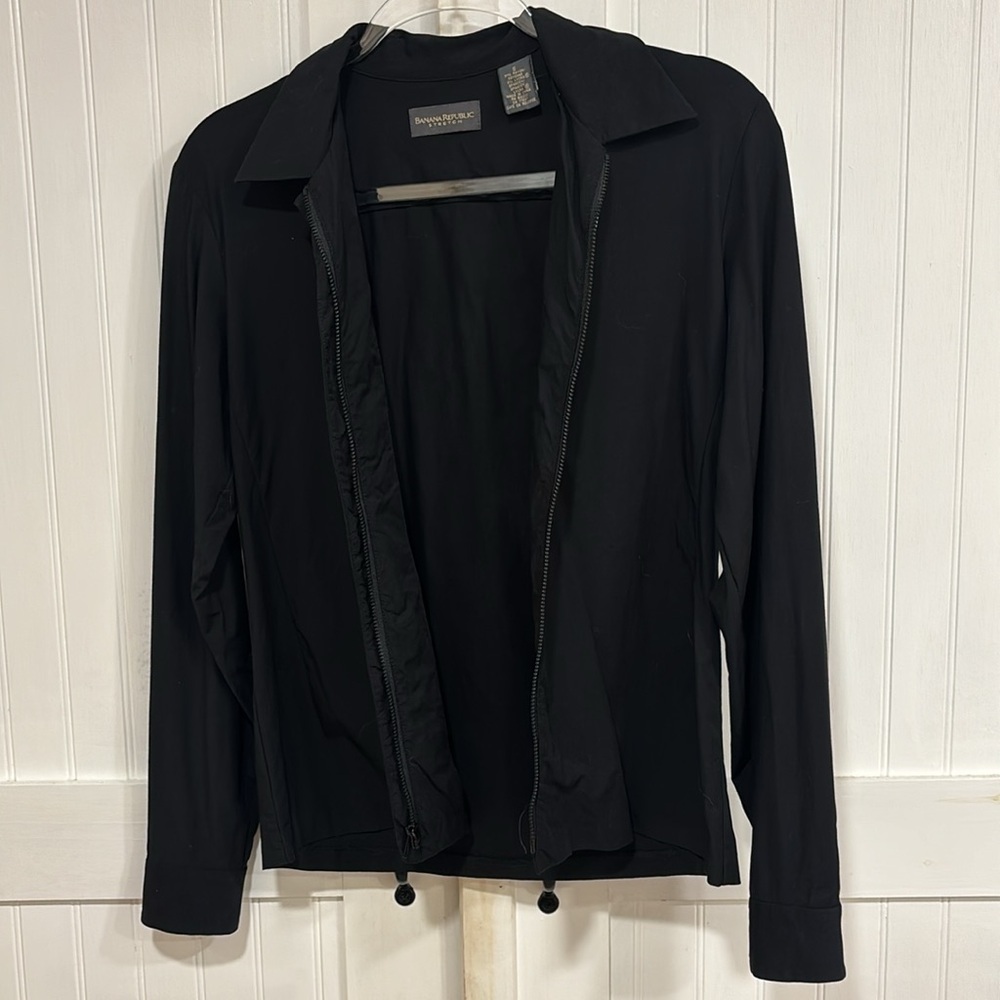 Banana Republic stretch,black, long sleeved shirt/jacket W/zipper sleeves size S
